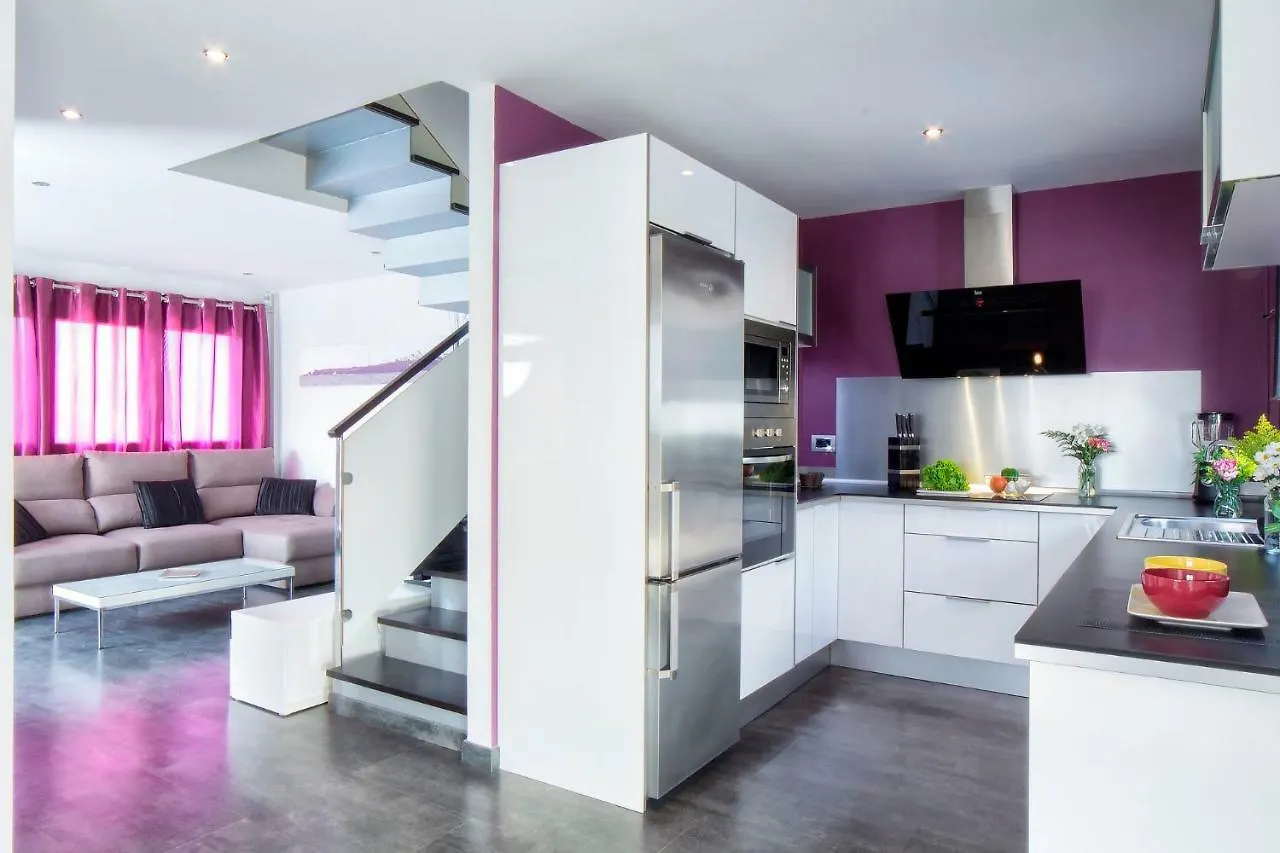 Moderna Casa Independiente Con Piscina, Vista Mar Y Teide En La Listada Villa Spain