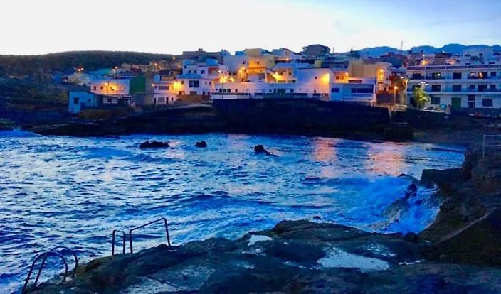 Moderna Casa Independiente Con Piscina, Vista Mar Y Teide En La Listada Villa