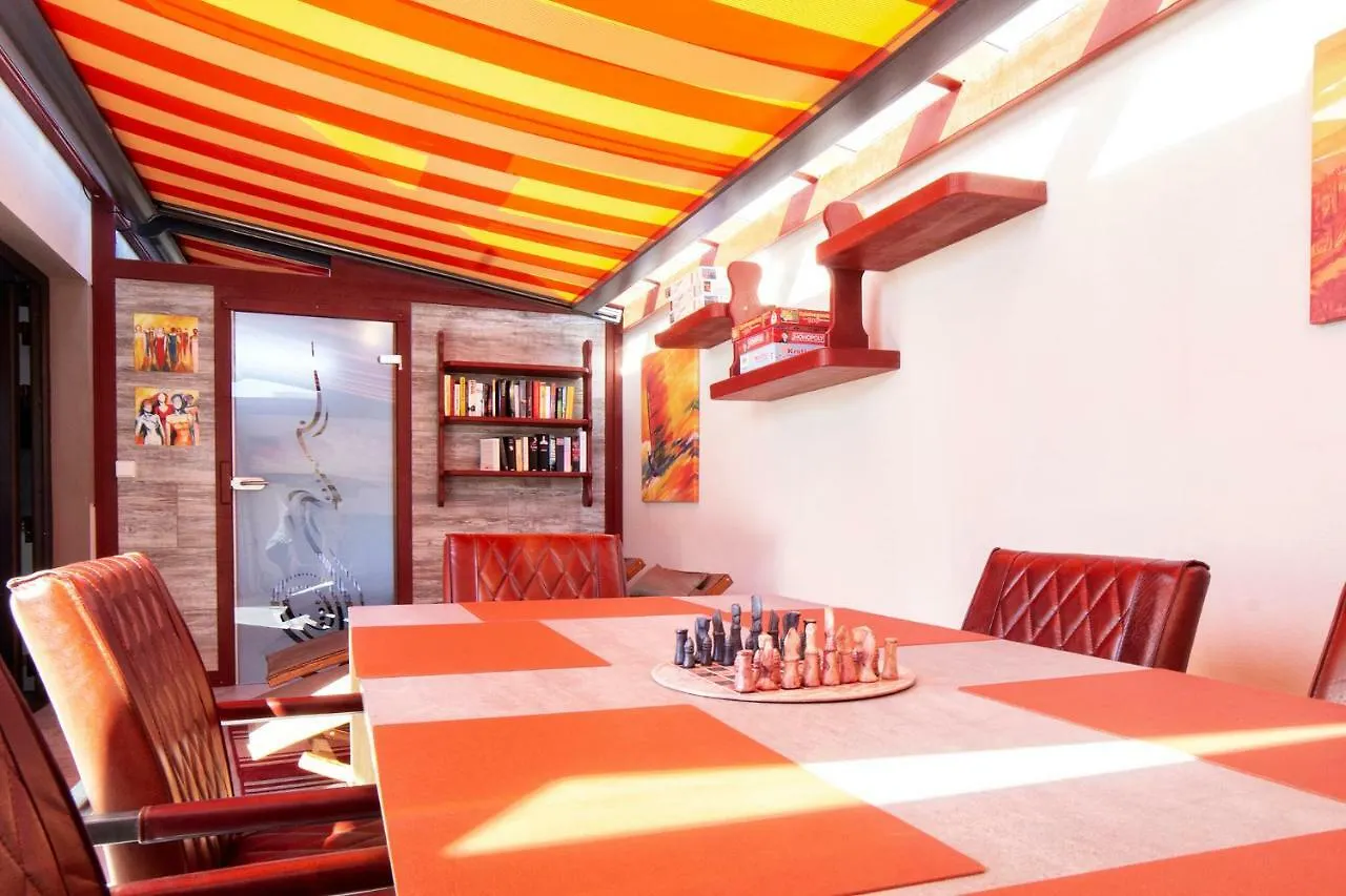 Moderna Casa Independiente Con Piscina, Vista Mar Y Teide En La Listada Villa Spain